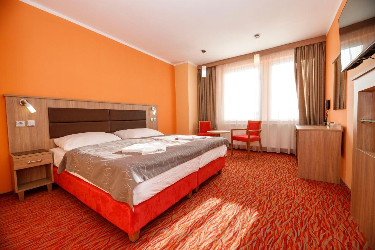 Opera Hotel