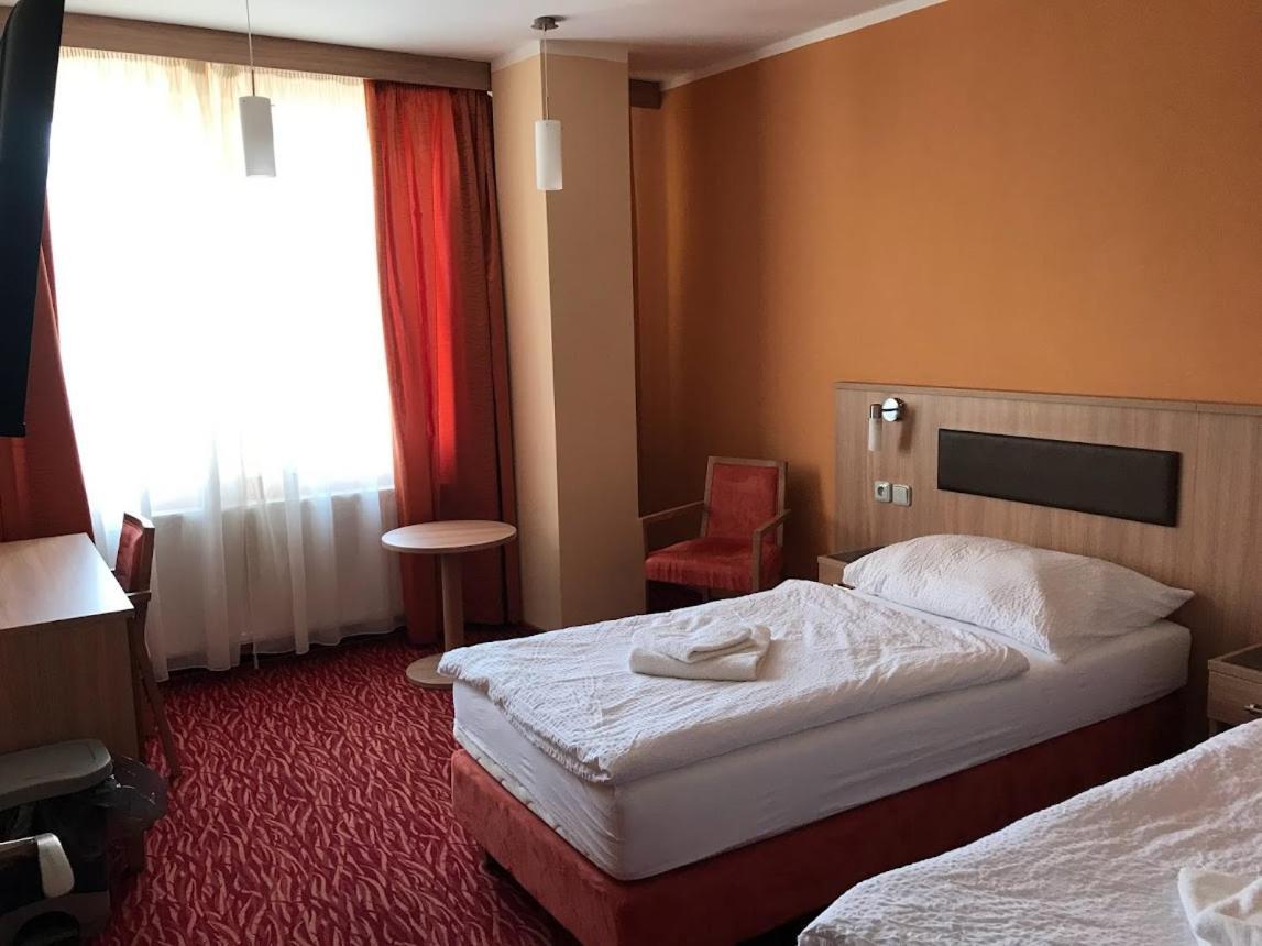 Opera Hotel