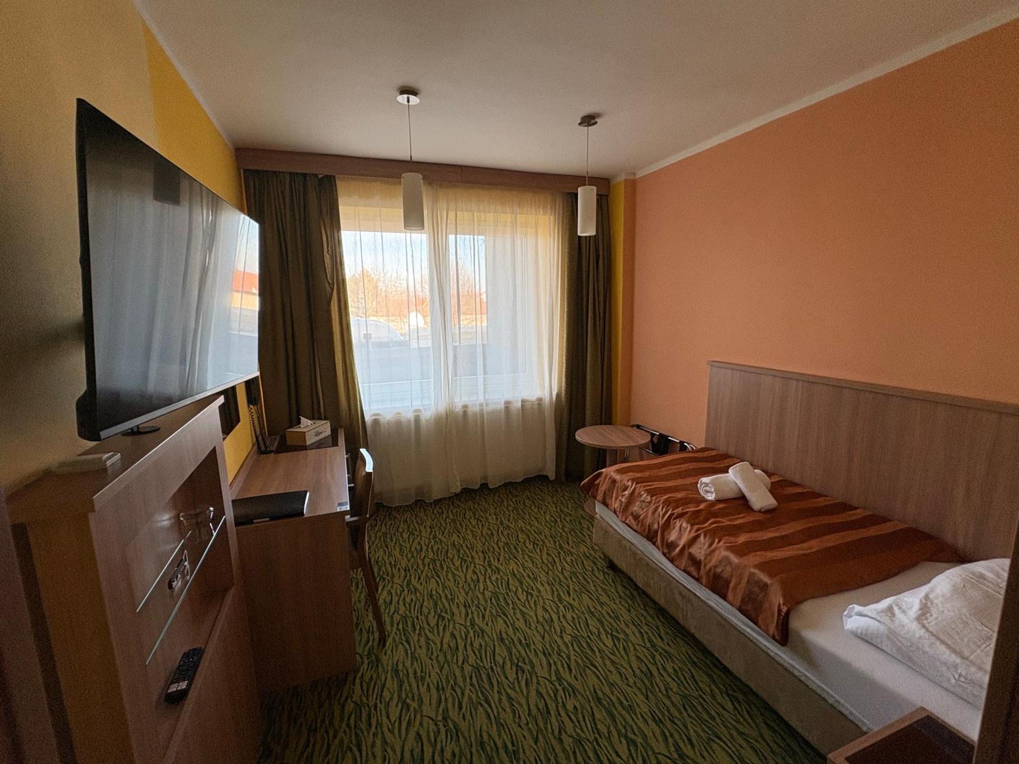 Opera Hotel Jaromerice nad Rokytnou